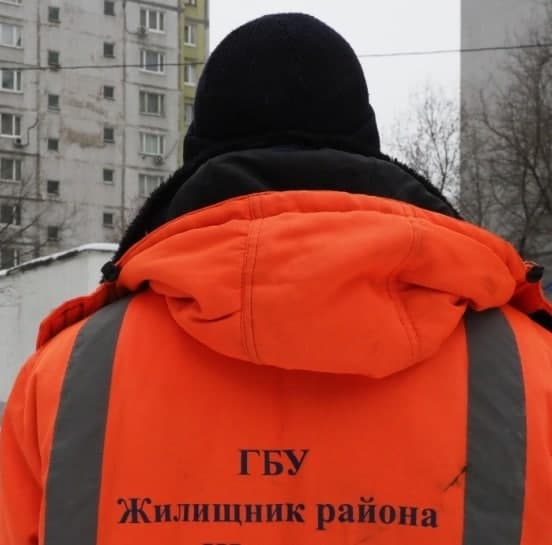 Почтовые ящики в доме на 1-ой улице Текстильщиков надежно закрепили &#8212; Жилищник